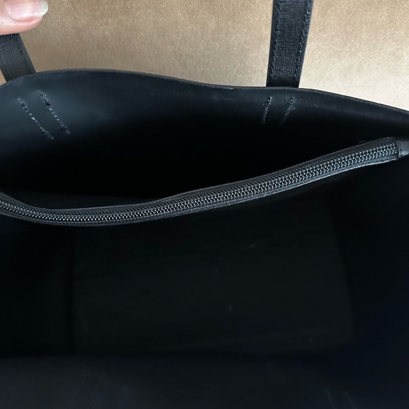 ❤️❤️❤️ SOLD!!!  FURLA BLACK TOTE  SOLD!!! - Picture 6 of 10